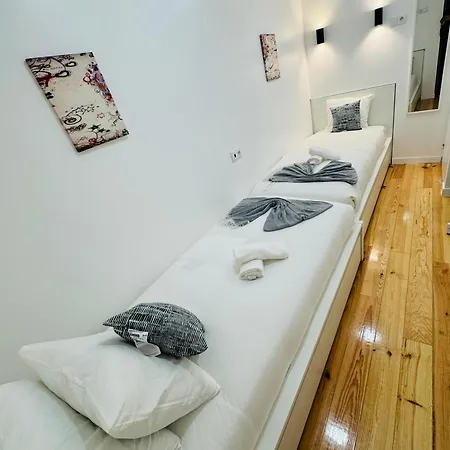 Almirante Reis - Arroios Проживання в сім'ї *