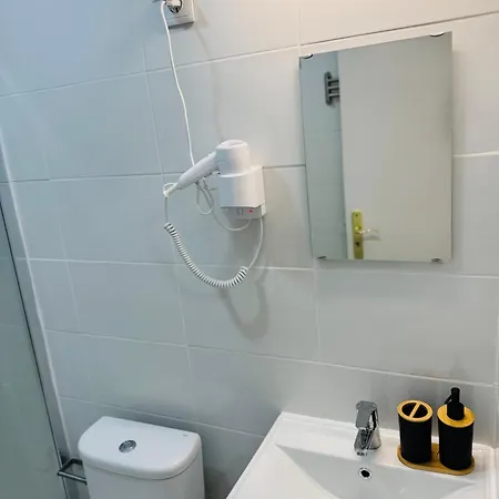 Almirante Reis - Arroios Проживання в сім'ї *