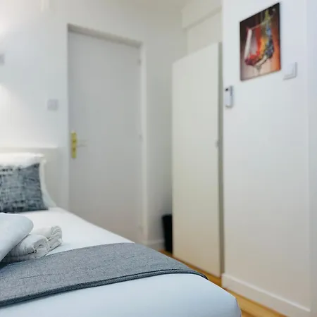 Almirante Reis - Arroios Homestay *